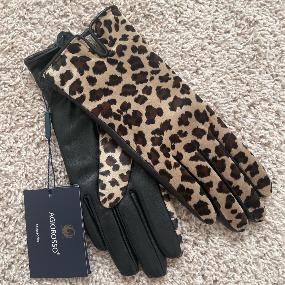 Brand New Leopard Leather Gloves